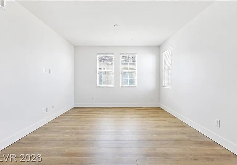 Bright and spacious living room