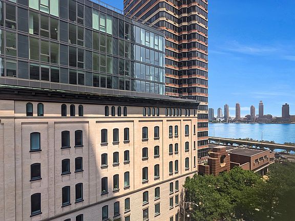3rd image of 630 1st Ave APT 9M