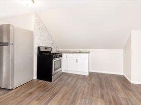 2246 S Albany Ave, Chicago, IL