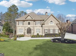 9350 Nesbit Lakes Dr, Alpharetta, GA 30022