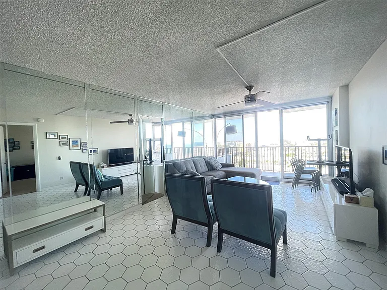 531 N Ocean Blvd #1809 — Photo 9