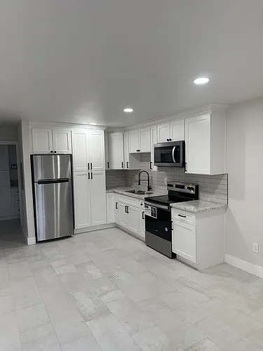 404 S Chestnut Ave #204 Photo 1