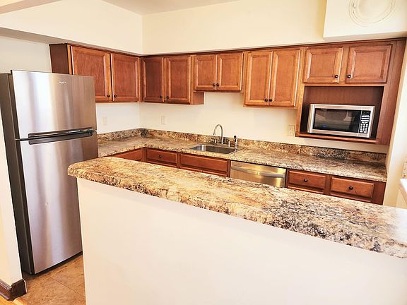 4th image of 5837 Devonshire Ave APT 3W