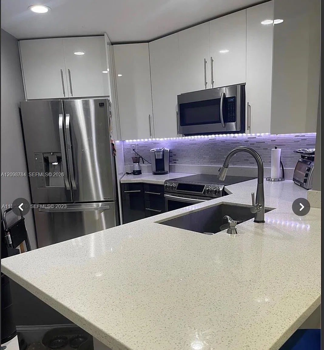 West Fontaine Condo — Photo 1
