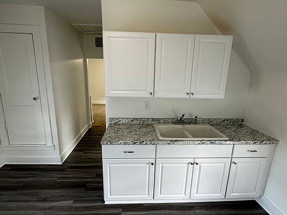 5th image of 602 E Fisher St APT 3