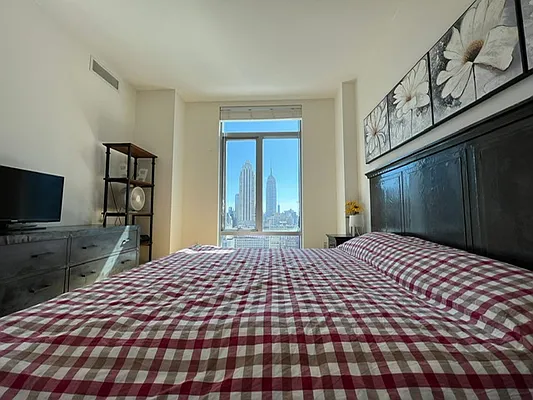 Rented by Pretium Marketing Services | media 36