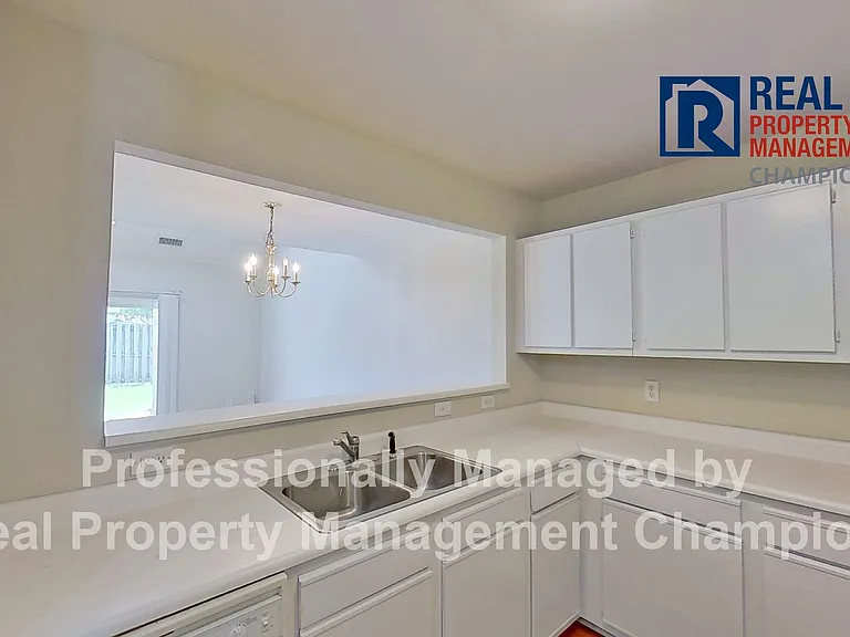 4804 S College Rd #28 — Photo 5