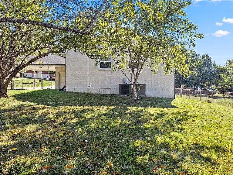 602 Hickory Bend Dr — Photo 20