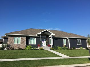 1805 E 62nd St, Kearney, NE 68847