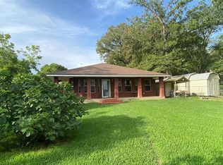 361 S Lakeside Dr, Huntsville, TX 77320