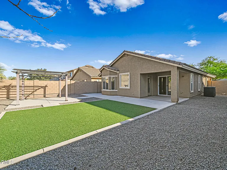 41284 W Cahill Dr — Photo 12