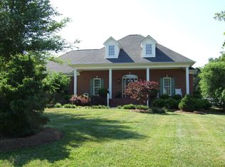 7176 Bovine Ln, Harrisburg, NC 28075
