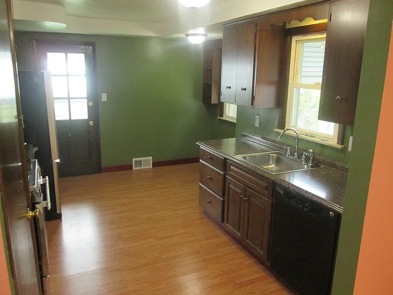4218 Okalona Rd — Photo 24