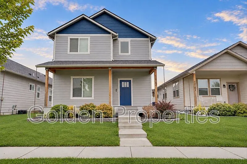 4 bed, 3.0 bath, 1726 sqft, $2,800 — Photo 1
