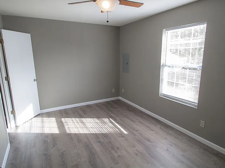 1518 Typhoon Ct — Photo 9