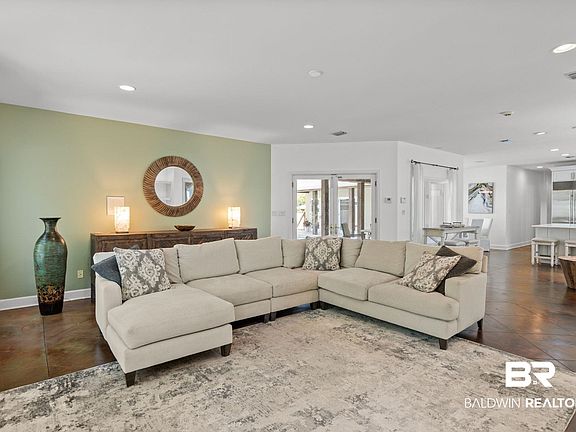 5th image of 31904 Shoalwater Dr
