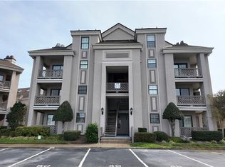419 Harbour Point APT 302, Virginia Beach, VA 23451