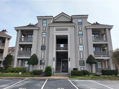 419 Harbour Point APT 302, Virginia Beach, VA, 23451