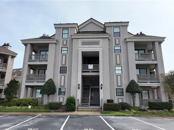 419 Harbour Point APT 302, Virginia Beach, VA 23451