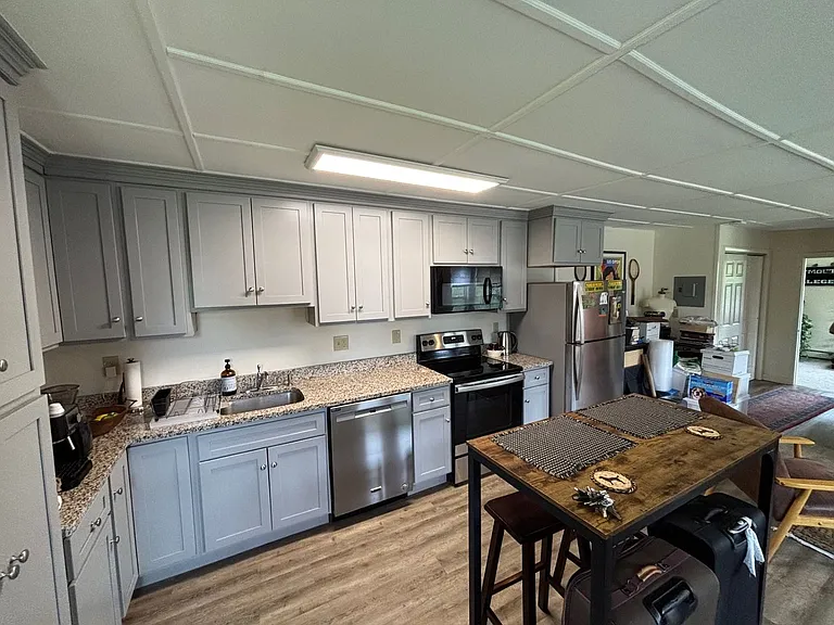 113 Lyme Rd — Photo 3