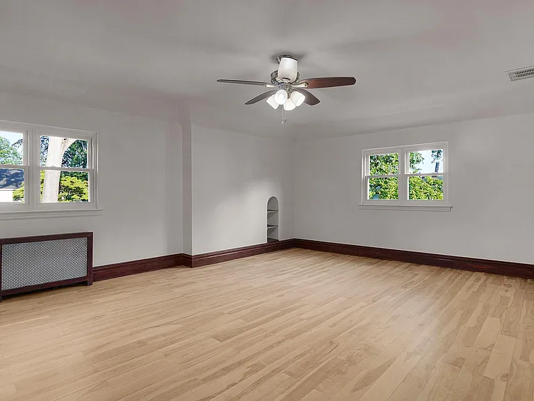 22 Parkwold Dr E — Photo 18