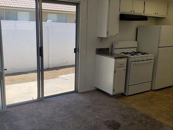 Dining room to private patio