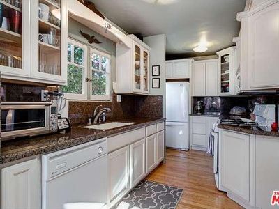 2322 Walgrove Ave, Los Angeles, CA, 90066