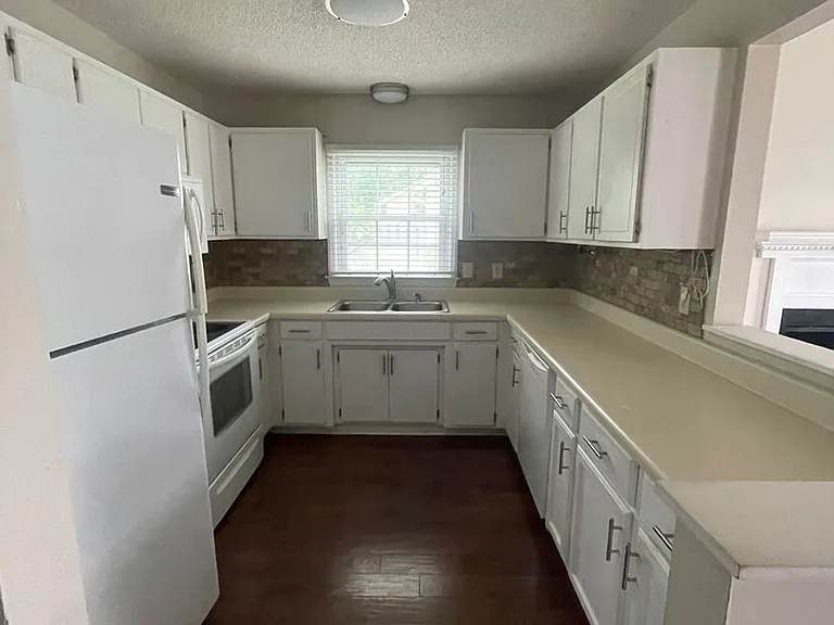 35 B Mulberry Ln — Photo 4