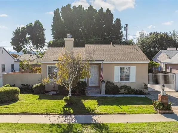 19612 Schoolcraft St, Reseda, CA 91335