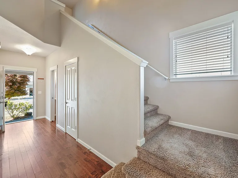 4335 17th Way NE — Photo 21