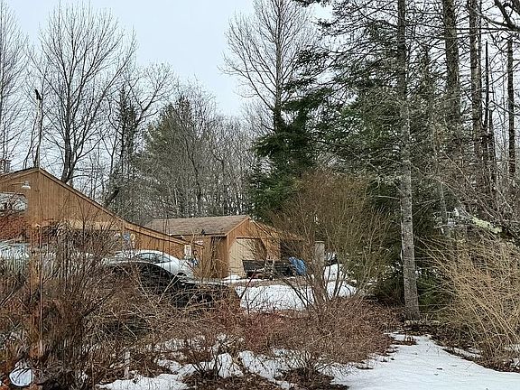 5th image of 608 Beach Rd