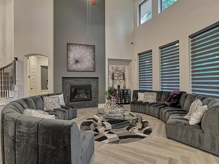 407 Tulip Tree Ct — Photo 22
