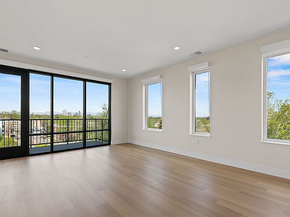 4th image of 4225 E Hale Pkwy #303