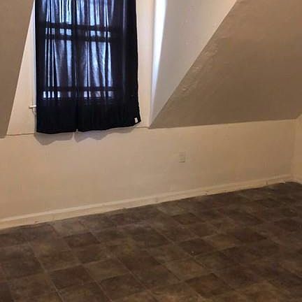 3rd image of 78 Huntington St #3