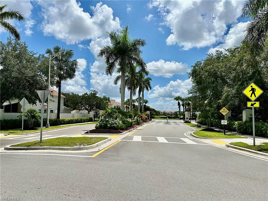 3 bed, 2.0 bath, 1580 sqft, $2,250 — Photo 3