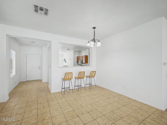 3rd image of 21158 E Treasure Rd