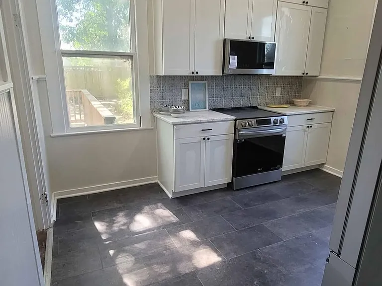 307 S Gaillard St — Photo 8
