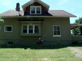 1523 Roosevelt St, Sabetha, KS 66534