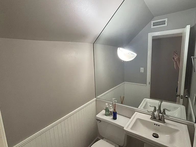 181 Old Montgomery Hwy #B — Photo 7