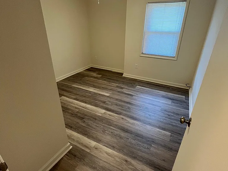 140 Carriage Pl #3 — Photo 6