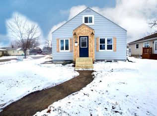 301 N Lloyd St, Aberdeen, SD 57401