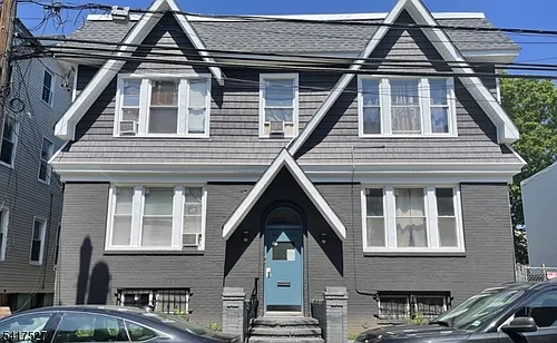 83 Aldine St #2R Photo 1