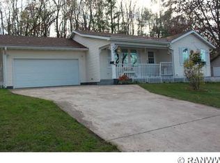 418 24th Ave E, Menomonie, WI 54751