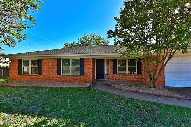 1st image of 2617 Arrowhead Dr