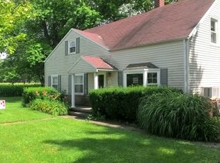 308 E Court St, Fairmount, IL 61841