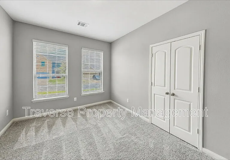 309 Bearman Dr — Photo 16