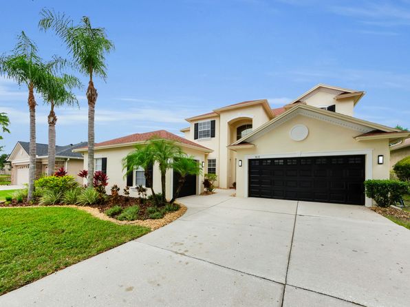 3034 Stonegate Falls Dr