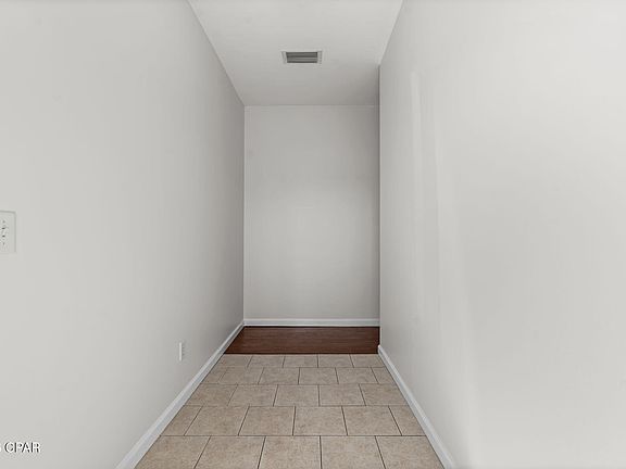 3rd image of 1702 Annabellas Dr