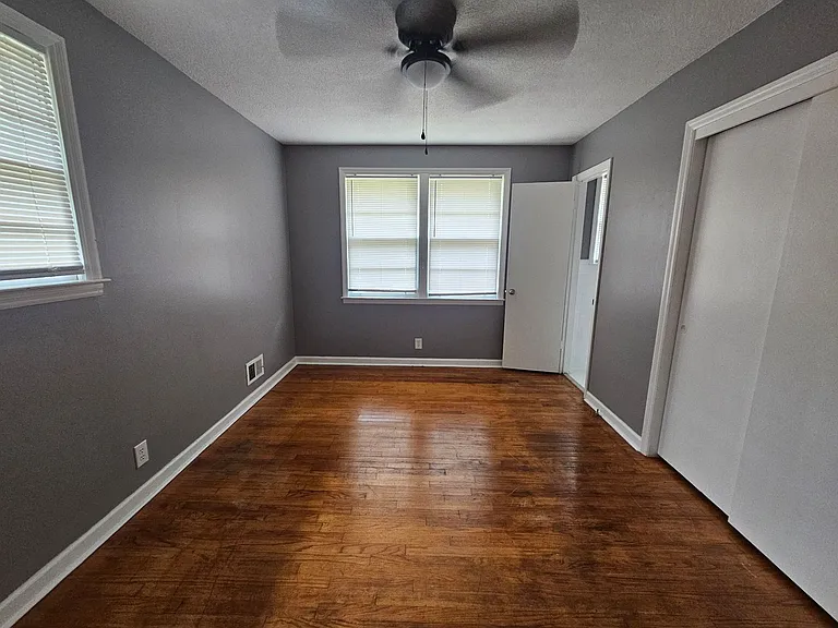 2709 Haymarket Rd — Photo 17