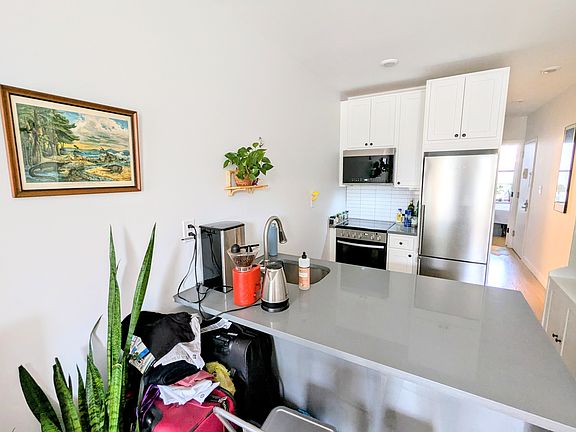 3rd image of 197 Prospect Ave #2L